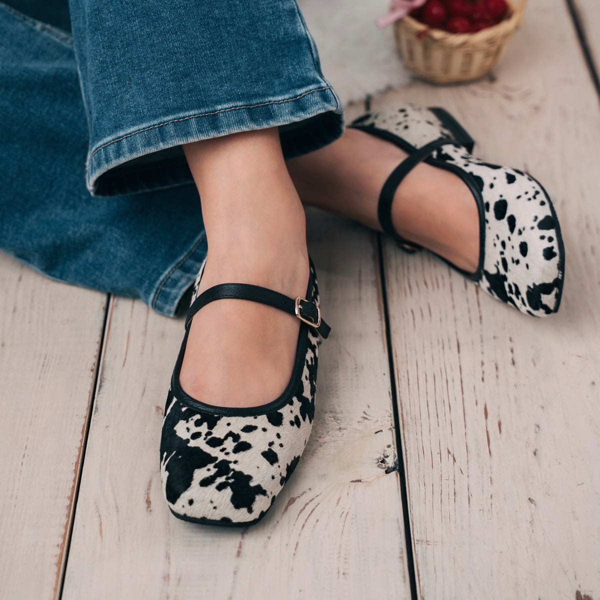 ZOE - COW PRINT