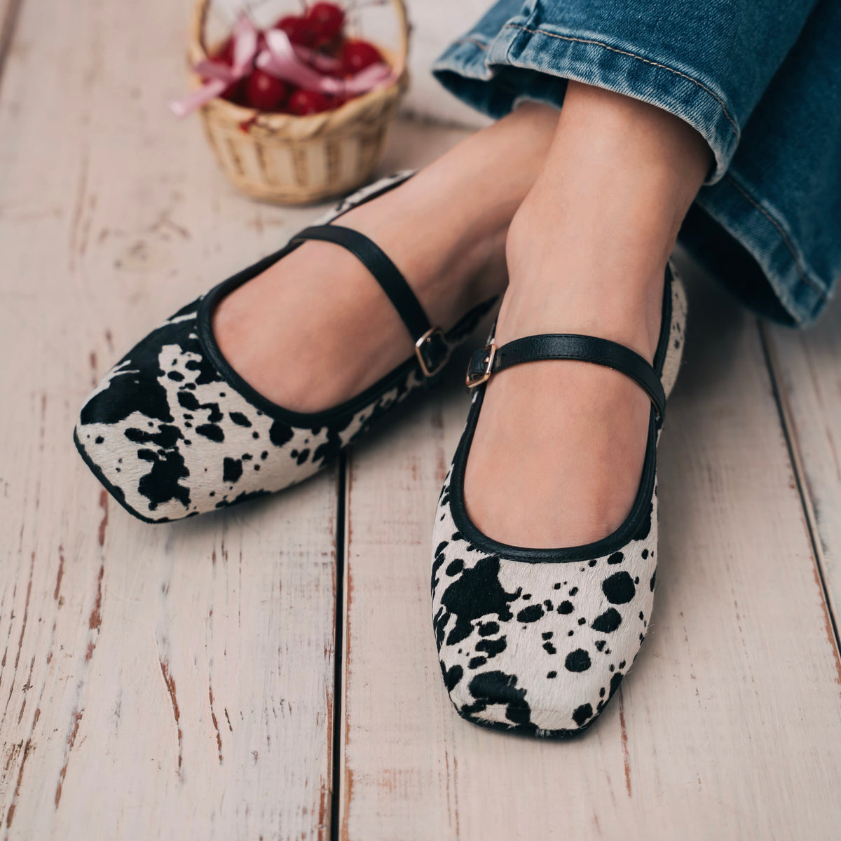 ZOE - COW PRINT